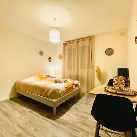 Apartamento Au Calme Confort & Proche Centre Le Mans Exterior foto