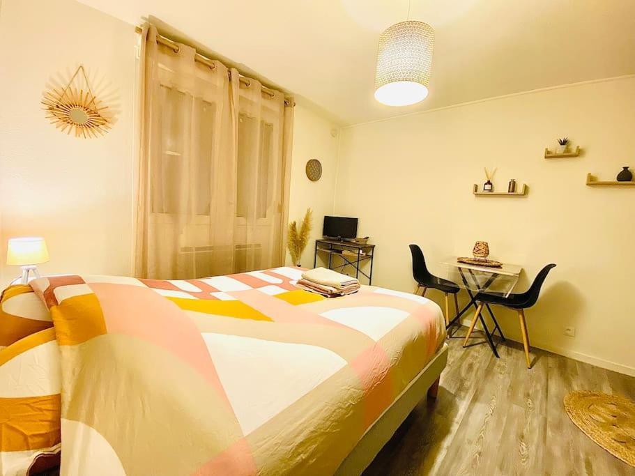 Apartamento Au Calme Confort & Proche Centre Le Mans Exterior foto